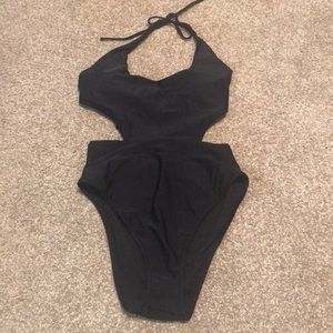 NEW WITH TAGS: Women’s One-Piece Swimsuit